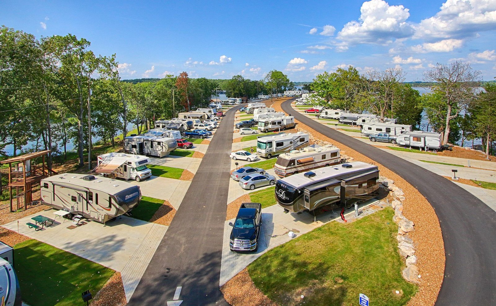 Highland RV Resort RV park in Highlands, TX (photo 2)